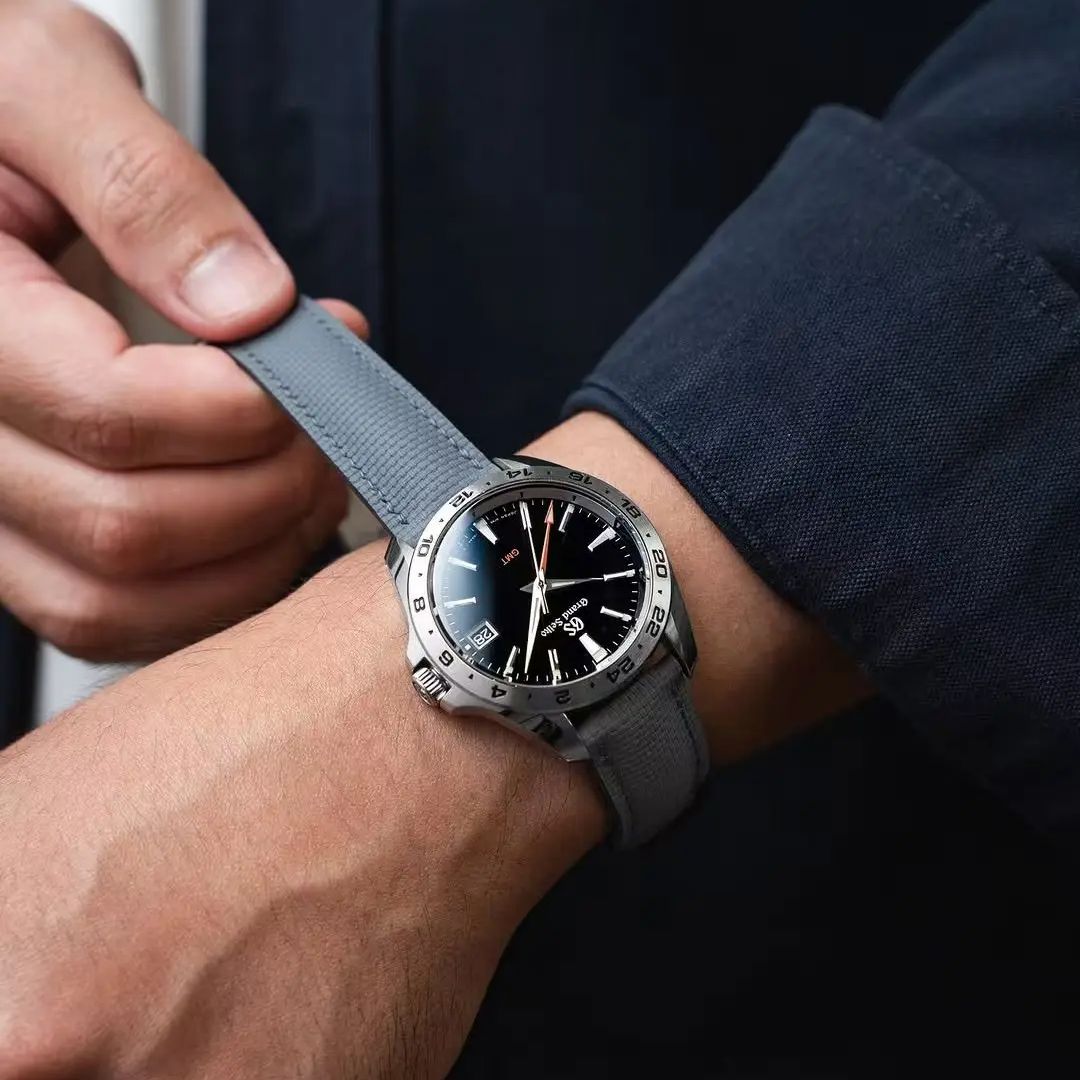 New Design Sailcloth Signature - Cartier Watch Santos 评论和价格